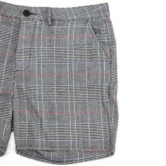 Asos Plaid Houndstooth Flat Front Shorts Womens Size 36 Black, White, Blue & Red - Picture 3 of 13